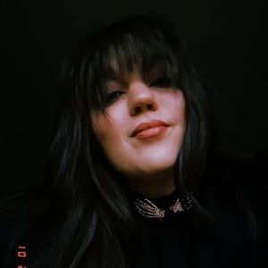 Meet your Posher, Becca